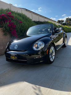 Used 2013 Volkswagen Beetle 2.5