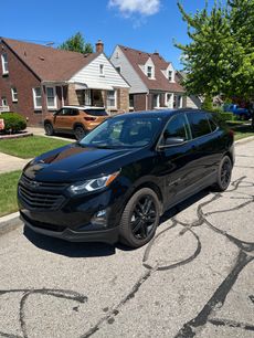 Used 2020 Chevrolet Equinox LT w/ Midnight Edition