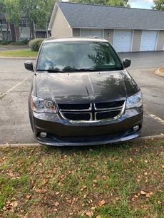 Used 2018 Dodge Grand Caravan SXT w/ Rear Park Assist Package