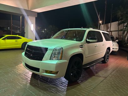Used 2007 Cadillac Escalade ESV AWD w/ Information Package