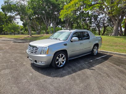 Used 2011 Cadillac Escalade EXT Luxury