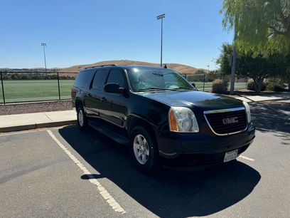 Used 2011 GMC Yukon XL SLE
