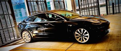 Used 2018 Tesla Model 3 Long Range