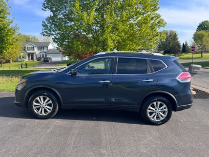 Used 2016 Nissan Rogue SV