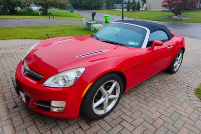 Used 2008 Saturn Sky w/ Premium Trim Package
