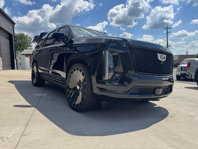 Used 2025 Cadillac Escalade Sport Platinum w/ LPO, Floor Liner Package