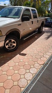 Used 2005 Ford F250 Lariat