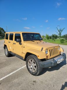 Used 2013 Jeep Wrangler Unlimited Sahara w/ Connectivity Group