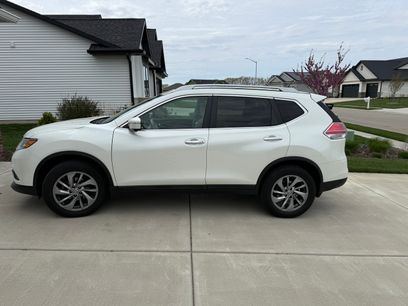 Used 2015 Nissan Rogue SL w/ SL Premium Package