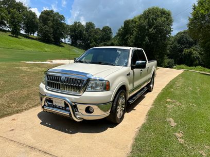 Used 2007 Lincoln Mark LT 2WD