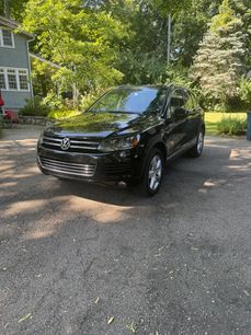 Used 2013 Volkswagen Touareg TDI