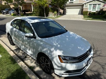 Used 2017 Volkswagen Jetta SE