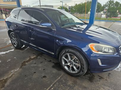 Used 2015 Volvo XC60 T6 Platinum w/ Protection Package