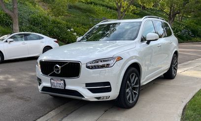 Used 2018 Volvo XC90 T6 Momentum w/ Convenience Package
