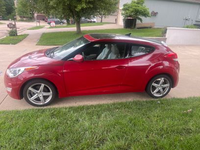Used 2013 Hyundai Veloster w/ Style Pkg