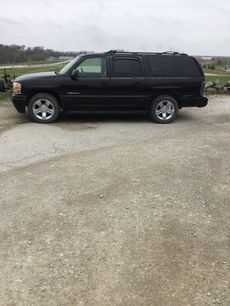Used 2002 GMC Yukon XL Denali