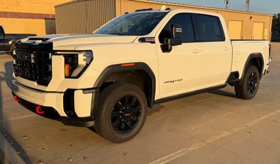 Used 2025 GMC Sierra 2500 AT4 w/ AT4 Premium Plus Package