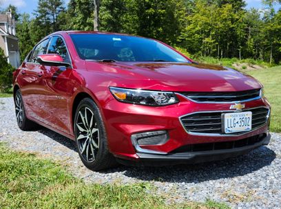 Used 2018 Chevrolet Malibu LT