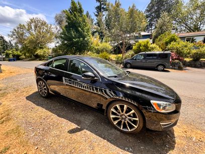 Used 2015 Volvo S60 T5 Premier w/ 19" Sport Package