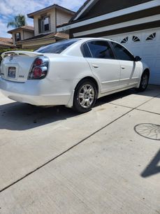 Used 2005 Nissan Altima 2.5 S w/ (S02) Side Airbags Pkg
