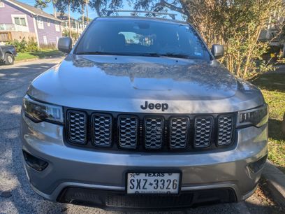 Used 2019 Jeep Grand Cherokee Altitude