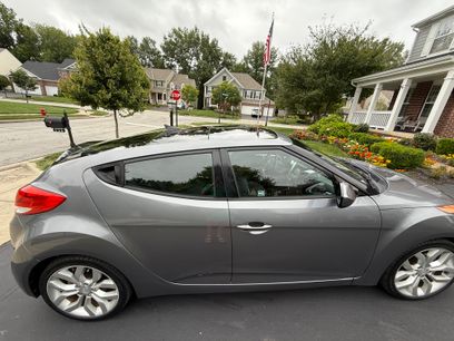 Used 2013 Hyundai Veloster w/ Style Pkg