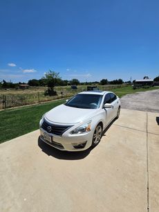 Used 2013 Nissan Altima 3.5 SL w/ Technology Pkg