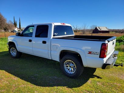Used 2004 Chevrolet Silverado 1500 4x4 Crew Cab w/ Z71 Convenience Package 2