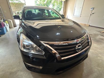 Used 2013 Nissan Altima 2.5 SV w/ 2.5SV Convenience Pkg