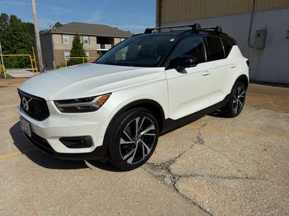 Used 2021 Volvo XC40 T5 R-Design w/ Protection Package