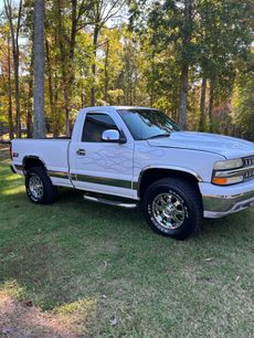 Used 2000 Chevrolet Silverado 1500 LS w/ Off-Road Chassis Pkg