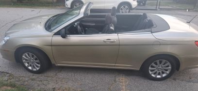 Used 2010 Chrysler Sebring LX w/ Convenience Group