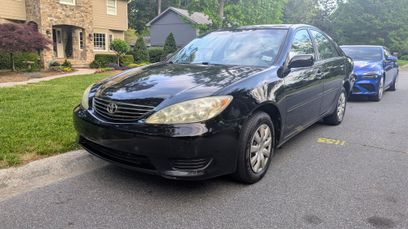 Used 2005 Toyota Camry LE