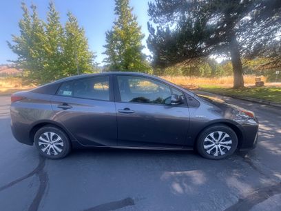 Used 2022 Toyota Prius XLE w/ Advanced Technology Package