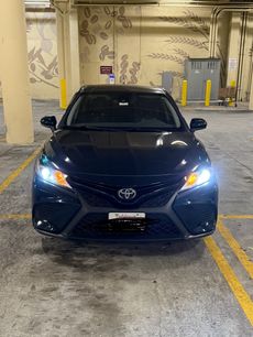 Used 2018 Toyota Camry SE