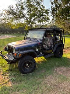 Used 2000 Jeep Wrangler Sport