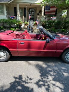 Used 1993 Ford Mustang LX