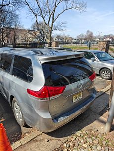 Used 2011 Toyota Sienna LE