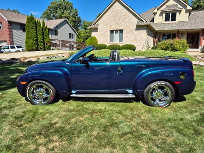 Used 2005 Chevrolet SSR w/ Preferred Equipment Group