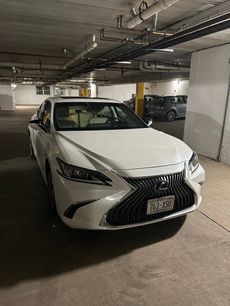 Used 2021 Lexus ES 300h w/ Premium Package