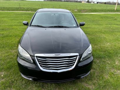 Used 2013 Chrysler 200 Touring w/ S Exterior Appearance Pkg