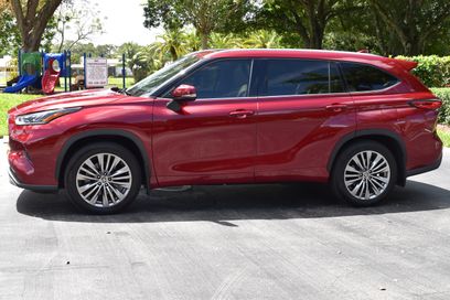 Used 2021 Toyota Highlander Platinum