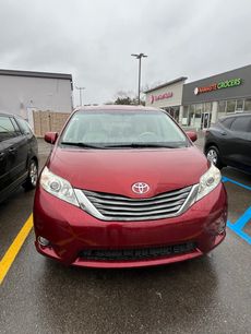 Used 2011 Toyota Sienna XLE