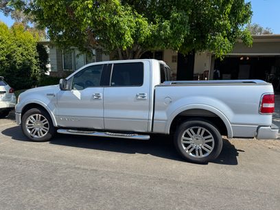 Used 2008 Lincoln Mark LT 2WD