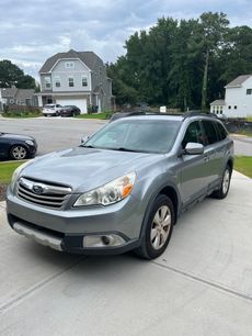 Used 2011 Subaru Outback 3.6R Limited w/ PWR Moonroof Pkg