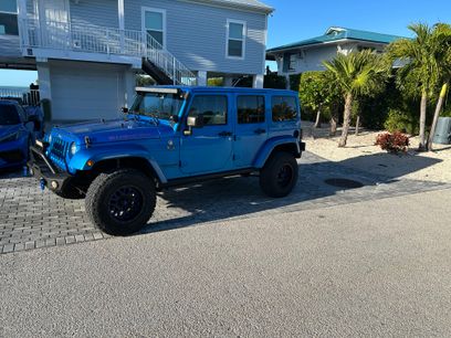 Used 2015 Jeep Wrangler Unlimited Rubicon w/ Connectivity Group
