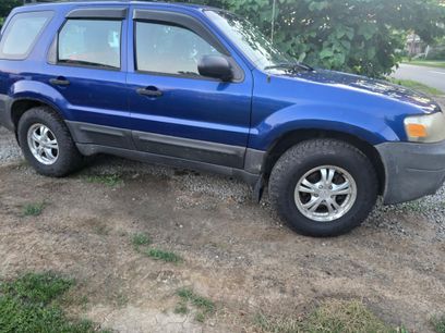Used 2005 Ford Escape XLS