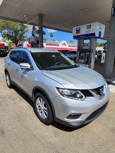 Used 2016 Nissan Rogue SV w/ SV Premium Package