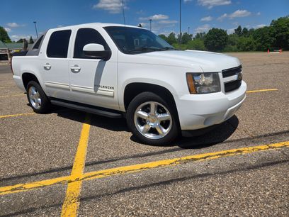 Used 2010 Chevrolet Avalanche LT w/ Luxury Package