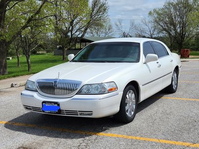 Used 2003 Lincoln Town Car Cartier